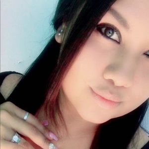 Meet your Posher, Abigail